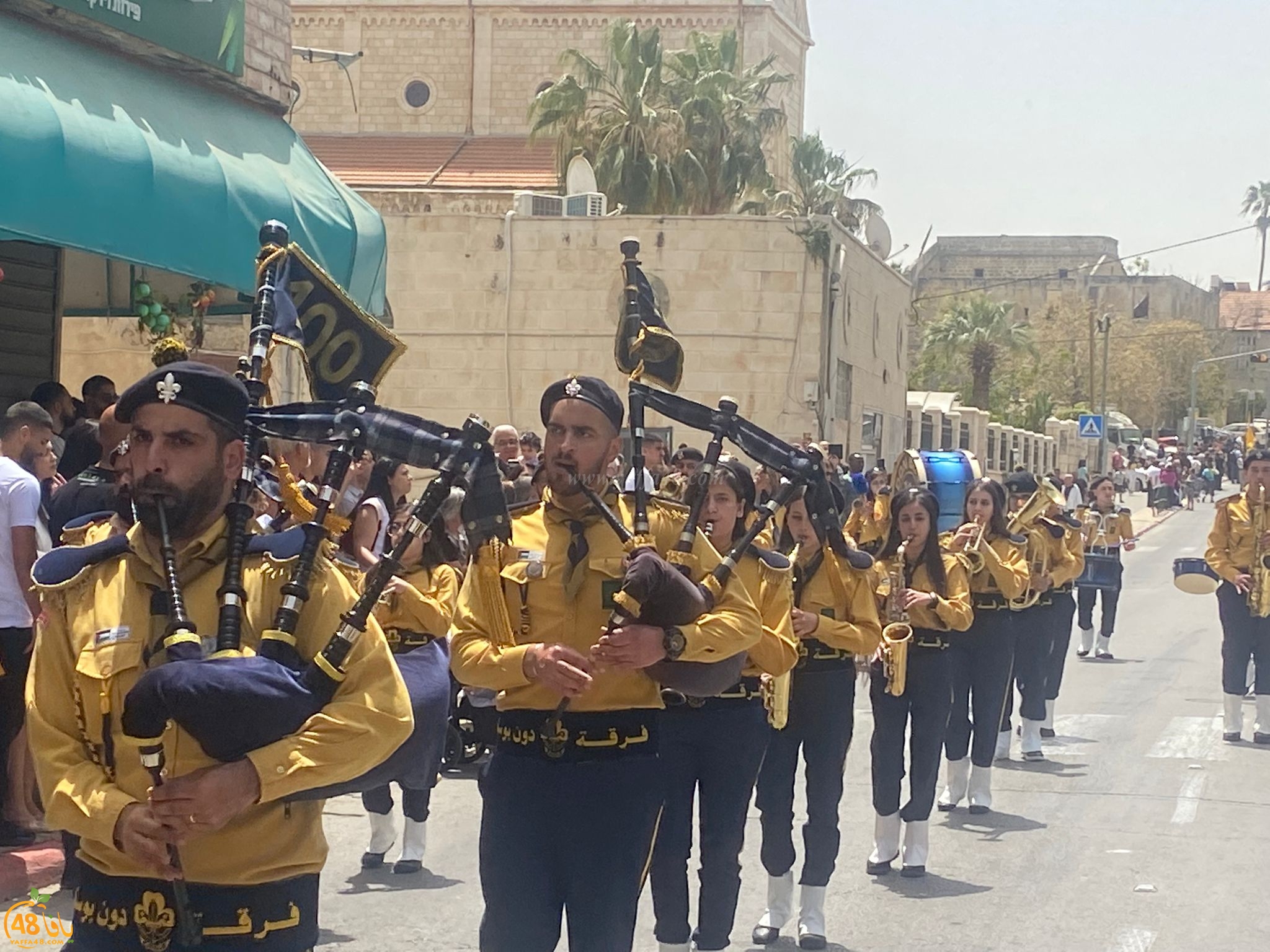 صور: استعراض كشفي ضخم في يافا بمناسبة يوم التقبيلة 